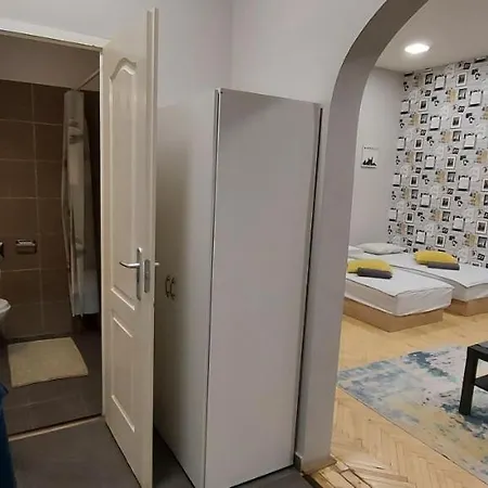 בודפשט Studio 4 Apartment In The Party District מראה חיצוני תמונה