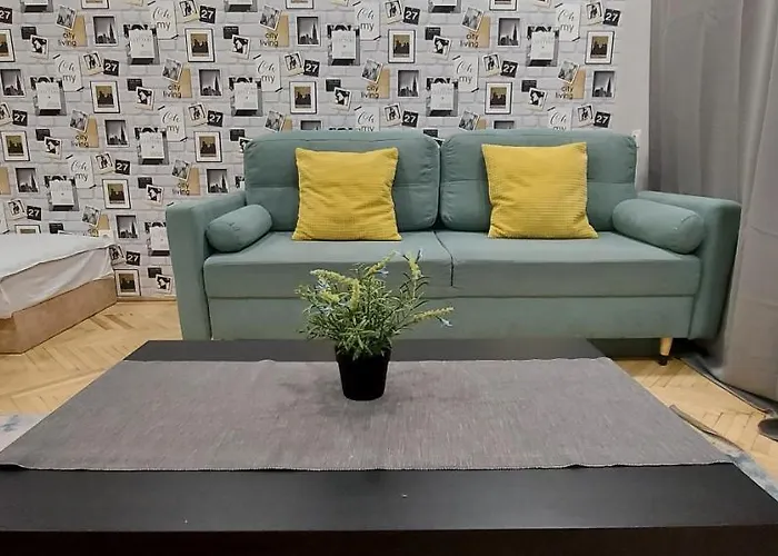 Studio 4 Apartment In The Party District
