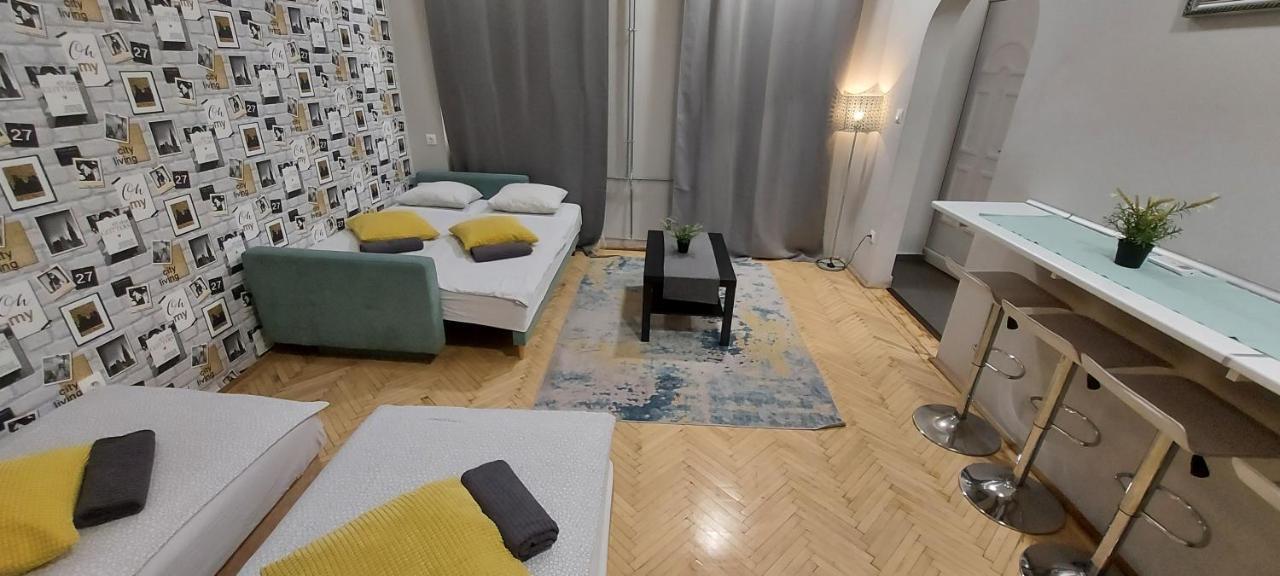 Apartman 4 In The Party District Budapest